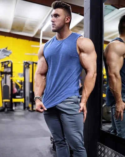 Vista 2 de Amussiar Paquete de 3 camisetas sin mangas de entrenamiento para hombre, camisetas de malla para gimnasio, ajuste seco, culturismo, fitness