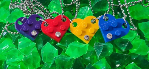 Vista 6 de Brick Heart Lego Necklace with Swarovski Crystal, 2 Bricks and 2 Silver Ball Beads Necklaces with Stylish Black Box - Friendship & Romantic Present