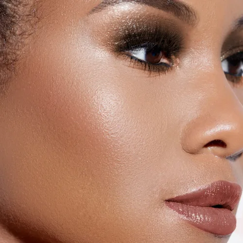 Vista 2 de PÜR Beauty Brillo Iluminador Bronceador Perfeccionador Piel Polvo