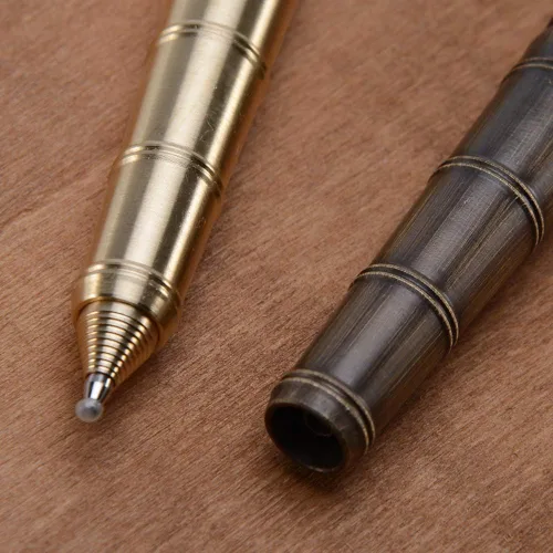 Vista 5 de Pluma en forma de bambú de latón macizo, Bolt Action EDC Pocket Signature Bolígrafo (latón)