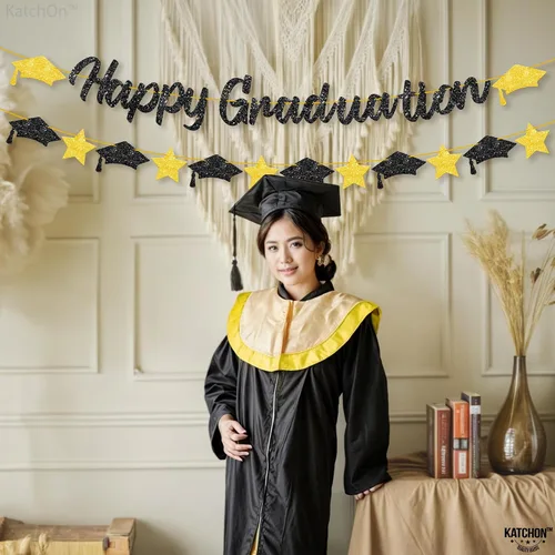 Vista 6 de KatchOn, Cartel de graduación con purpurina 2025 – NO DIY, 6.5 pies Decoración de gorra de graduación negra y dorada para decoraciones