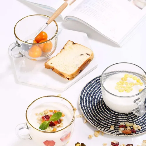 Vista 3 de Tazas de té de vidrio con borde dorado, tazas de café de 16 onzas, cuencos de yogur con cucharas, juego de 2