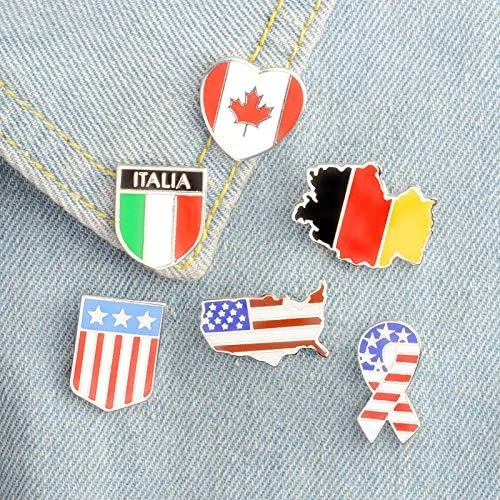 Vista 4 de Flairs New York - Broche de solapa esmaltado hecho a mano, United States