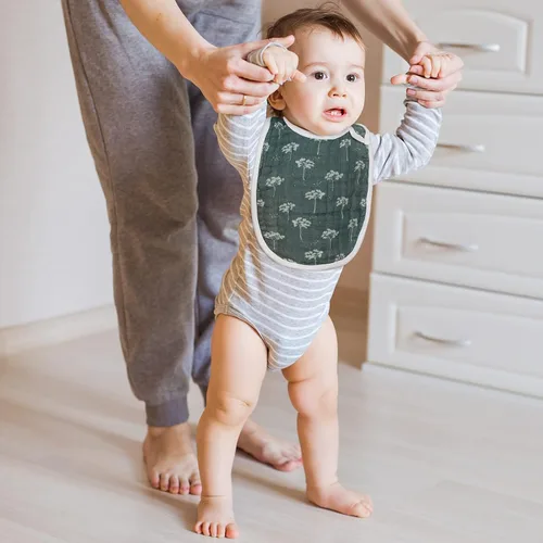 Vista 3 de Baberos de muselina a presión para niños y niñas, paquete de 3 baberos para bebés, recién nacidos y niños pequeños, babero de muselina 100% algodón