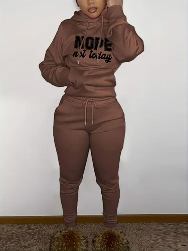 Vista 2 de KANSOON Conjunto deportivo para mujer, 2 piezas, estampado de manga larga, sudadera con capucha y sudadera con capucha