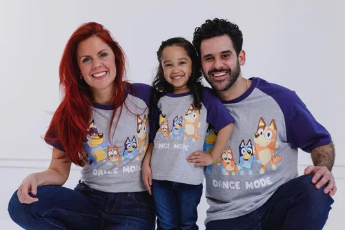 Vista 4 de Bluey Mom Dad Bingo Girls - Camiseta familiar a juego para niños pequeños y adultos