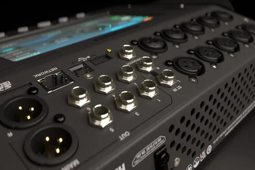 Vista 2 de Allen & Heath CQ-12T Mezclador Digital con Pantalla Táctil de 7" y Conectividad Bluetooth