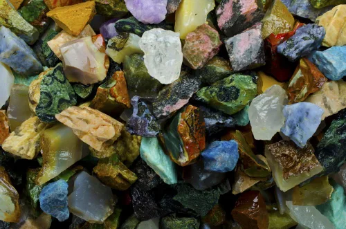 Vista 2 de Materiales Hypnotic Gems: mezcla de 17 tipos de piedras brutas y de fuente para todo tipo de usos