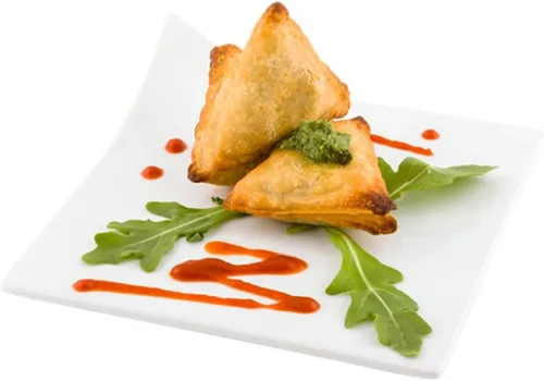 Vista 4 de Restaurantware Mini platos cuadrados de 3.9 x 3.9 x 1 pulgadas, 10 platos pequeños congelables para aperitivos, aptos para microondas, platos