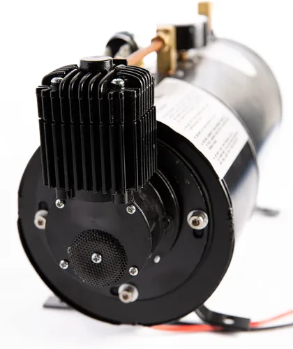 Vista 5 de Compresor de aire de 150 PSI + kit de tanque de aire de un galón. Tipo universal, para bocinas de aire de tren que requieren un sistema de aire a