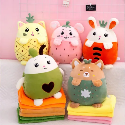 Vista 5 de YUDONG Juego de manta y almohada de viaje para niños, adorable almohada multifuncional 3 en 1 de felpa de frutas con diseño de calentador de manos