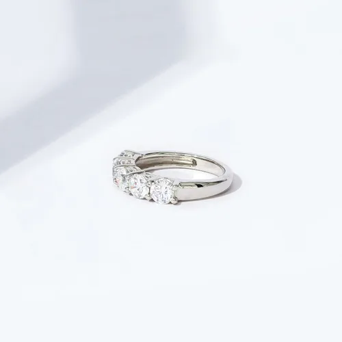 Vista 5 de Tienda Collection Sterling Silver Five-Stone Ring set with Round Cut Infinite Elements Cubic Zirconia