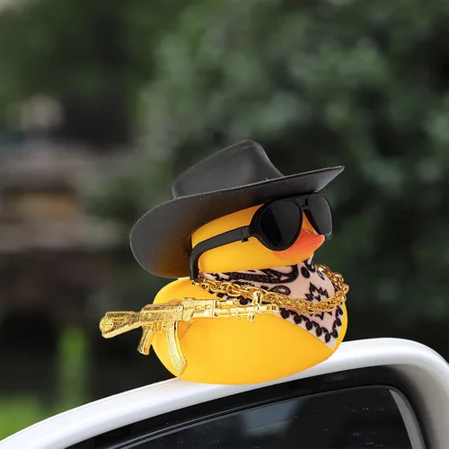 Vista 6 de wonuu Adornos de Pato de Goma para Coche Decoraciones de Salpicadero de Coche para Accesorios Geniales de Coche con Sombrero de Vaquero Collar