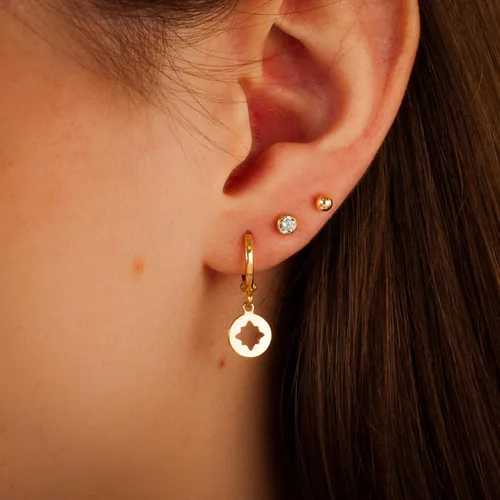 Vista 13 de 14K Gold Clasp Closure Dangle Earrings, Trendy Hoop with Charm, Huggie Hoop Earrings, Hypoallergenic Nickel Free Earrings, Lightweight Huggies for