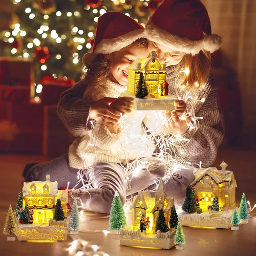 Vista 5 de Tuanse Juego de 15 piezas de accesorios de pueblo de Navidad, 4 casas de pueblo iluminadas con LED, 10 árboles esmerilados de 3.5 onzas, nieve falsa