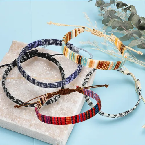 Vista 2 de Conjunto de pulseras de playa para hombres y mujeres, pulseras para hombres, pulseras bohemias hechas a mano, pulseras envolventes de joyería