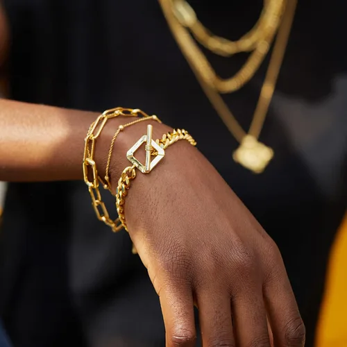 Vista 5 de FRUMOS Dainty Layering Bracelets for Women 18 k Gold Plated Fashion Adjustable Chunky Cuban Paperclip Link Chain Bracelets Jewelry for Women Girls