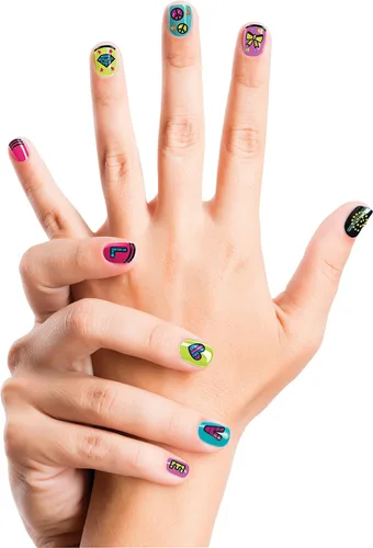 Vista 6 de Alex Spa salón de uñas, plumas para dibujar y decorar uñas.