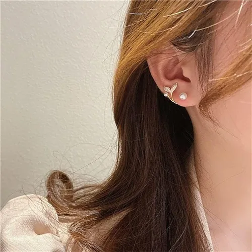 Vista 5 de Aretes de perlas para mujeres y niñas, aretes de perlas de hoja de arce con diamantes de imitación