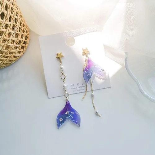 Vista 6 de Pendientes de cola de sirena con diseño de leyenda de sirena color morado
