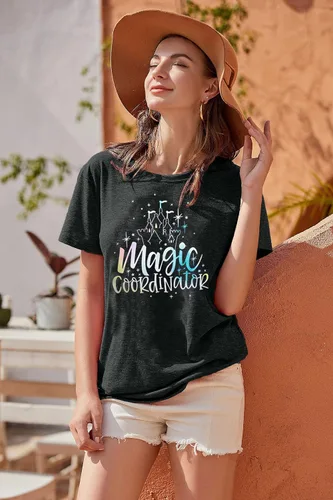 Vista 2 de Magic Coordinator - Camiseta casual de Magic Kingdom, camiseta familiar para vacaciones, castillo, tops gráficos