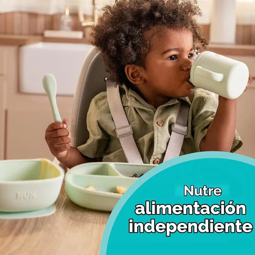 Vista 2 de NUK Cuencos de succión de silicona para bebés, función de succión que ayuda a reducir derrames, aptos para microondas y lavavajillas, sin BPA Verde