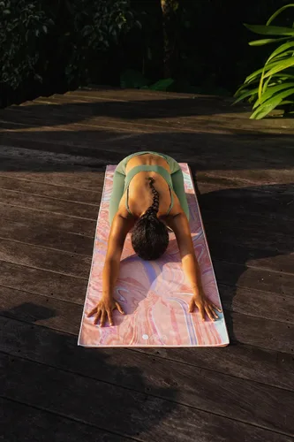 Vista 6 de yogadesignlab La toalla de yoga HOT Toalla colorida antideslizante de primera calidad Diseñada en Bali Impresión ecológica + secado rápido +