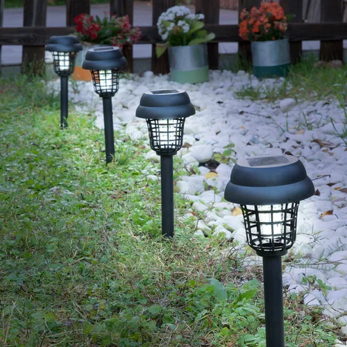Vista 4 de Lámpara Solar Antimosquitos para Jardín Garlam InnovaGoods
