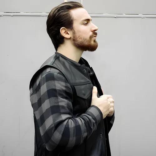 Vista 2 de Leatherick Mens Black Motorcycle Vests - Top Grain Cow Leather SOA Club & Traditional Paisley Satin Liner Leather Biker Vests Negro (sin cuello)