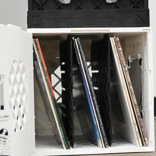 Vista 9 de CrateVinyl - Caja de almacenamiento modular para discos de vinilo para álbumes LP con divisor y 2 paneles transparentes