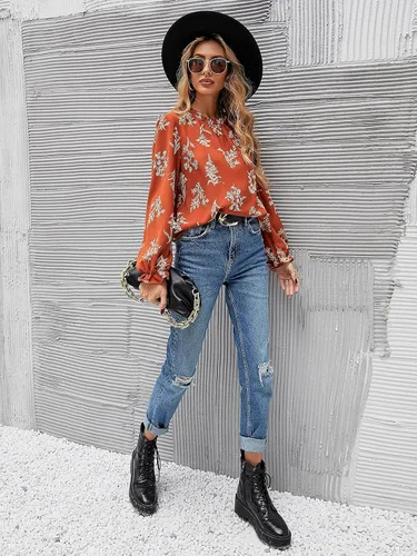 Vista 5 de Floerns - Blusa de chifón georgette de manga larga con estampado floral y cuello alto