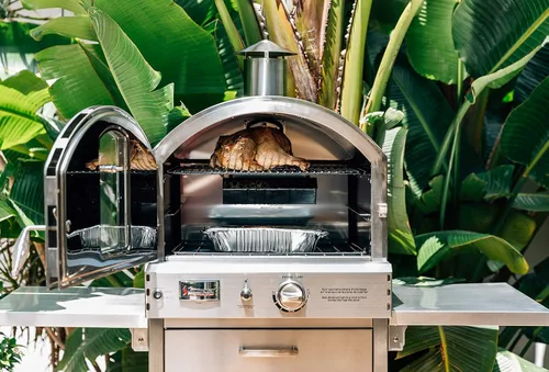Vista 7 de Summerset Horno de gas independiente de gran capacidad para exteriores 'The Oven' con piedra para pizza, caja de ahumador y carrito móvil