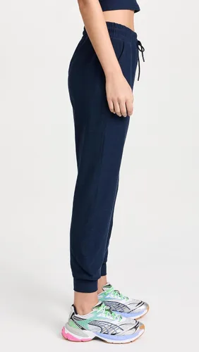 Vista 4 de Beyond Yoga Joggers midi Spacedye Commuter para mujer