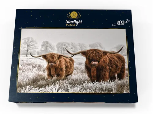 Vista 4 de MyPuzzle Hairy Scottish Highland Cattle in A Winter Landscape - Rompecabezas prémium de 100 piezas para adultos