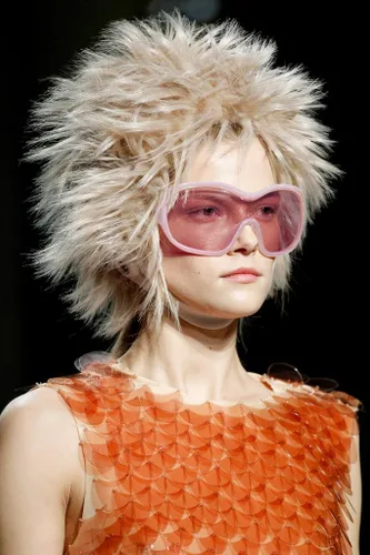 Vista 4 de Gafas de sol envolventes de gran tamaño para mujeres y hombres, geniales tonos de concierto de los años 2000, gafas de protección grandes redondas