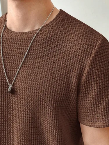 Vista 3 de WDIRARA Camiseta de punto gofre de manga corta con cuello redondo para hombre