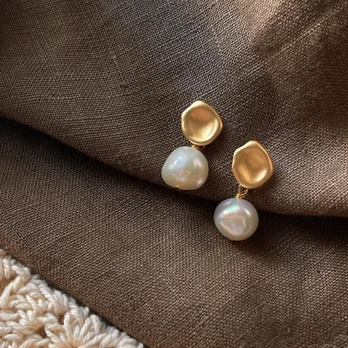 Vista 5 de Aretes de perlas de agua dulce para mujer, barroco, retro, moderno, regalo de joyería