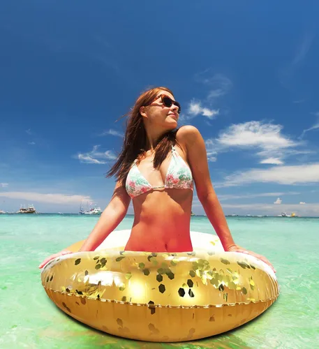 Vista 5 de POZA Paquete inflable para casa completa – Tubo flotante de 36 pulgadas con confeti brillante de alta calidad, bolas de playa de 16 pulgadas, fideos