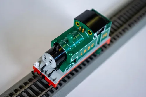 Vista 3 de Bachmann Trenes - Thomas The Tank Engine™ - LBSC 70 w/Ojos en Movimiento - Escala HO