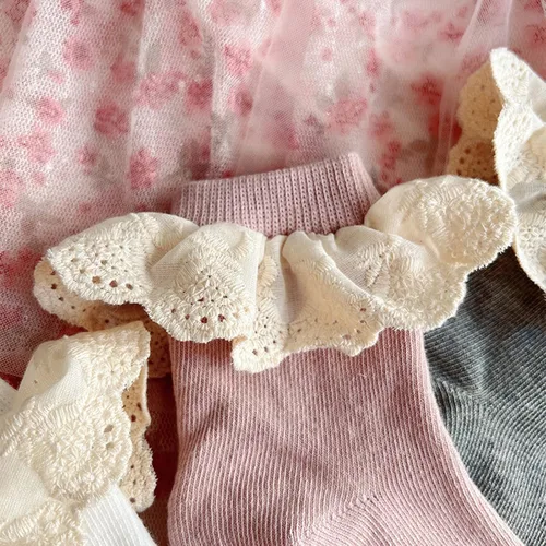 Vista 7 de Taous Assam Calcetines de encaje con volantes para bebés y niñas, calcetines de vestir de princesa con volantes