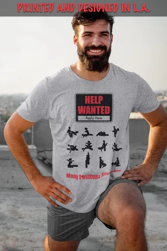 Vista 3 de ShirtBANC Help Wanted - Camisetas divertidas para hombre, comedia, muchas posiciones disponibles