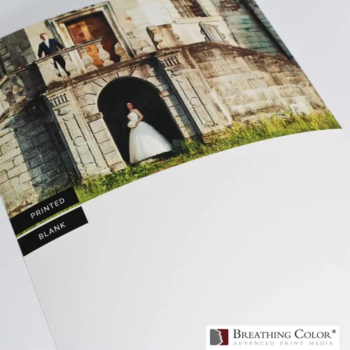 Vista 2 de Elegance Velvet de 8.5 x 11 pulgadas, 25 hojas es un papel de inyección de tinta de alta calidad mate de 310 gsm, blanco brillante prensado en frío