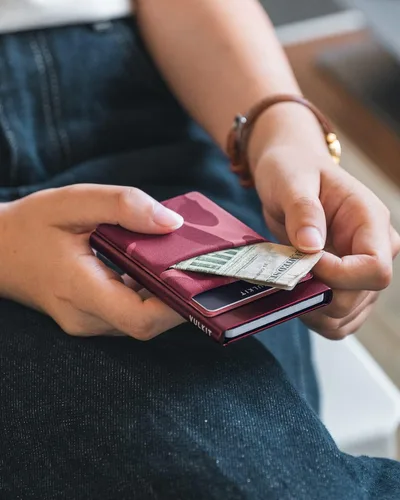 Vista 16 de VULKIT Card Holder with Money Pocket Pop Up Wallet RFID Blocking Slim Metal Bank Card Case Holds 5 Cards and Notes