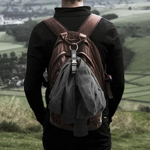 Vista 7 de Add-A-Bag - Correa de equipaje con agarre para chaqueta, correas de equipaje, cinturones de maleta, accesorios de viaje, deja tus manos libres
