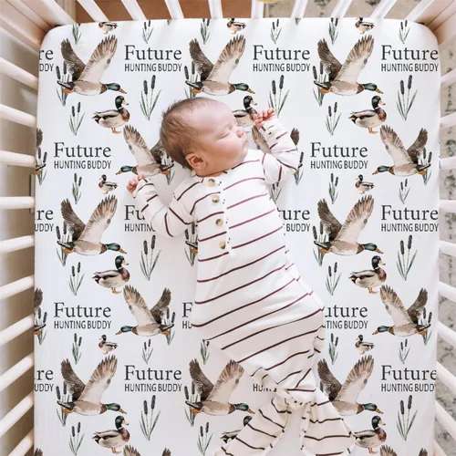 Vista 4 de HawSkgFub Future Duck Hunting Buddy - Sábana bajera para cuna estándar para bebé, cazador de patos malardos, animales salvajes, lago, para niños