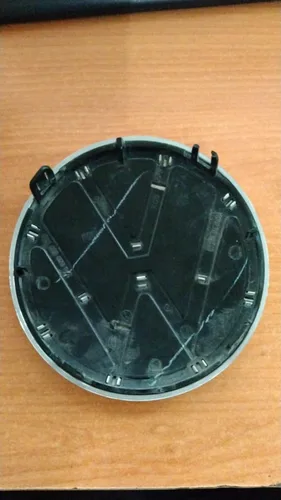 Vista 2 de Volkswagen Emblema - 3G0-853-601B-DPJ