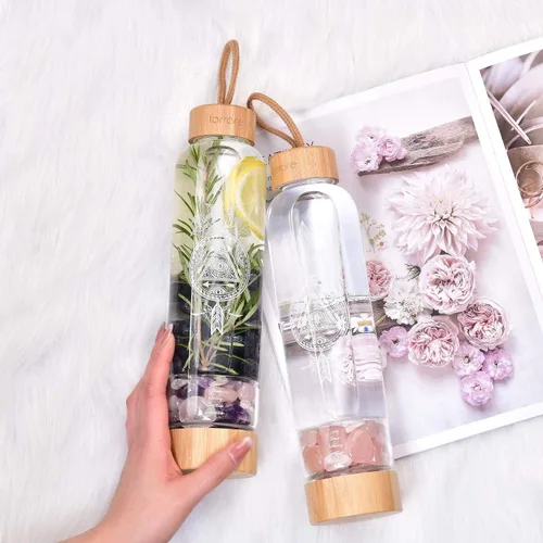 Vista 5 de Botellas de agua de cristal de 19 onzas, botella de agua grande con gemas de elixir de cristal con cristales intercambiables, botella de agua