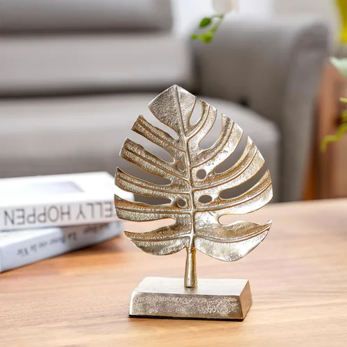 Vista 4 de MyGift Decoración de escultura de arte moderno de hoja de palmera de metal en tono latón, estatua de planta de Monstera - Hecho a mano en la India