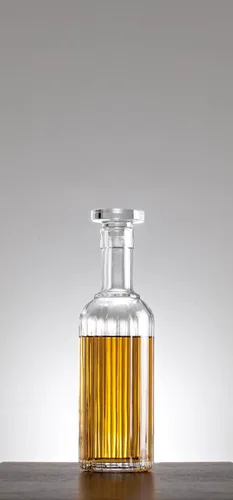 Vista 2 de Luigi Bormioli Bach Spirits - Botella con tapón de vidrio, 23.75 onzas, transparente