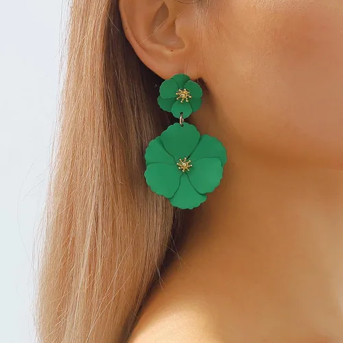Vista 4 de Mintolex Aretes de flores de playa de verano para mujeres y niñas, aretes colgantes de doble flor bohemios, aretes colgantes de pétalos florales